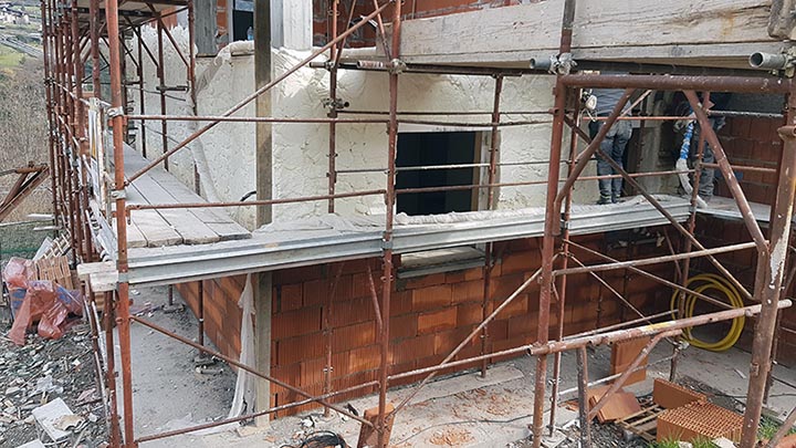 Cappotto termico traspirante con schiuma di Fastisol Isolamenti